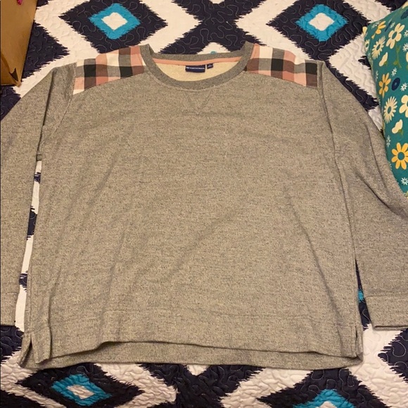 Northcrest Crewneck - Picture 1 of 2